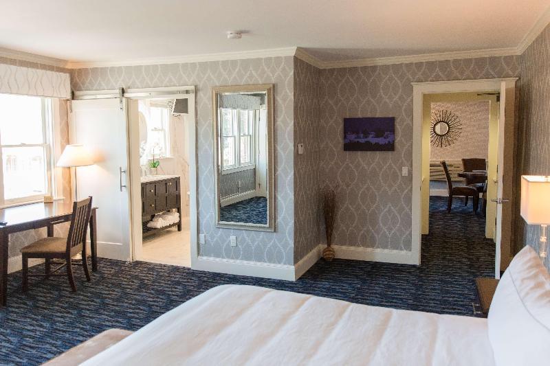 Capitol Plaza Hotel Montpelier Tapestry Collection By Hilton Екстериор снимка
